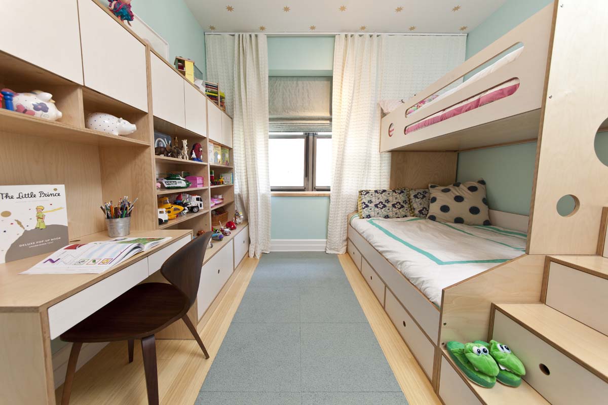 Kids' Shared Bedroom with Light Wood Bunk Bed and Integrated Storage