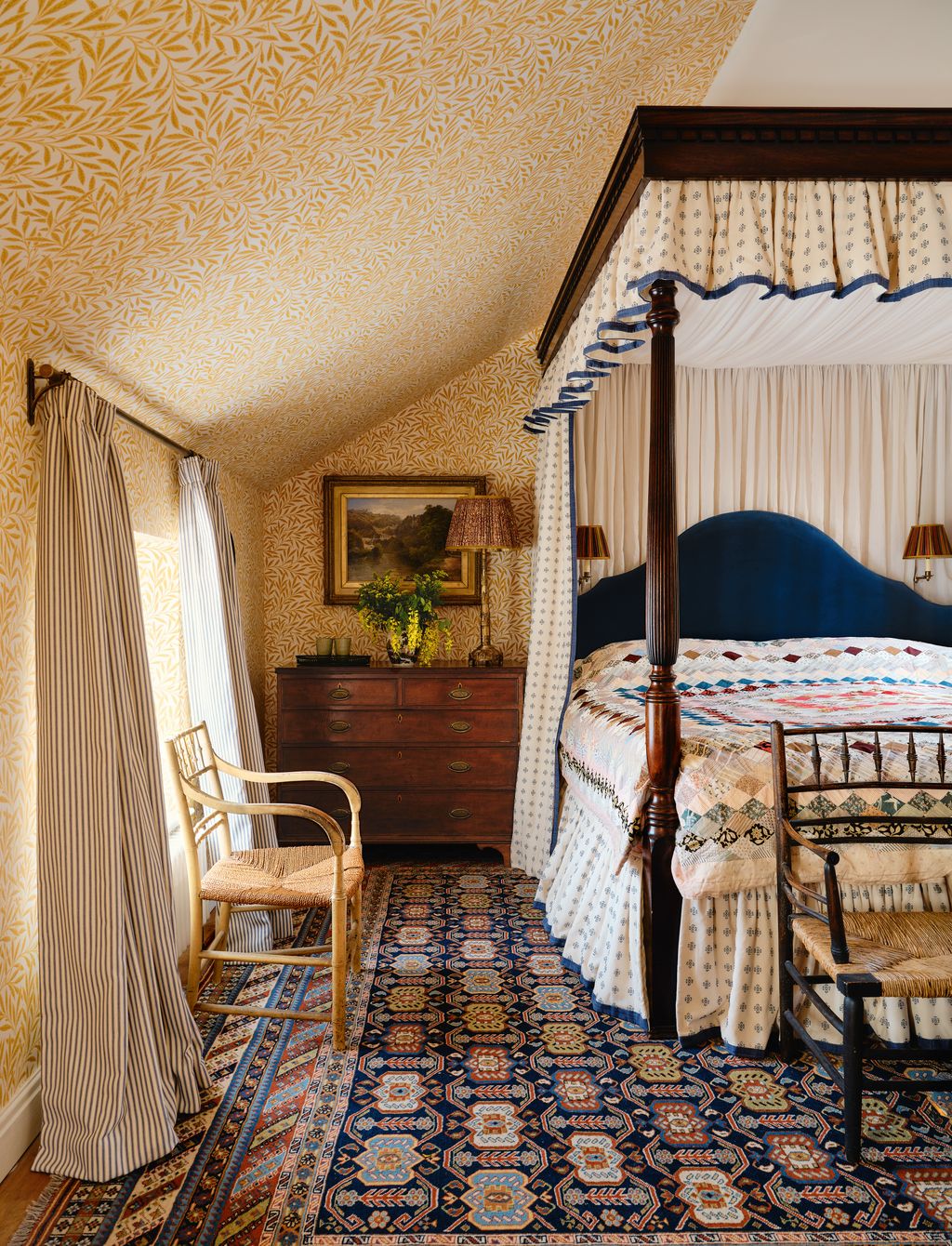 14. Canopy Bed & Golden Botanical Wallpaper